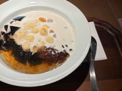 -RUXU入续糖水铺与包(卓悦中心店)