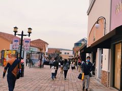 -斯普瑞斯奥特莱斯