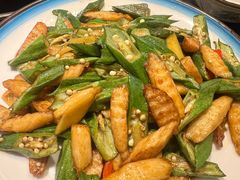-靠山屯东北农家菜(八龙桥雅苑店)