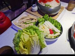 -热火朝天鲜切牛肉火锅(南强街巷店)