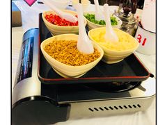 -鲜入围煮花胶鸡海鲜火锅