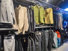 -NIKE品牌体验店(金源新燕莎店)