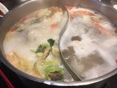 鱼汤锅底-老翡翠 Old Crystal Jade Restaurant