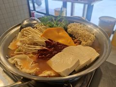 部队火锅-富乐满韩国正宗炸鸡韩国料理(虹泉路店)