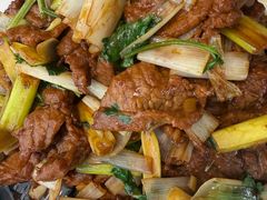经典葱爆小羔羊肉-悦融·京鲁菜·露台花园(安定门店)