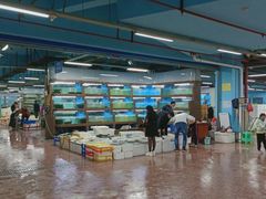 -渔人湾码头海鲜市场负二楼