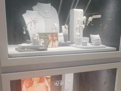 -HEFANG Jewelry何方珠宝(IFS店)