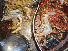 -阿瓦山寨·湘菜现炒·剁椒鱼头王(咸阳总店)