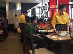 大堂-必胜客(上海新南方商城PH店)