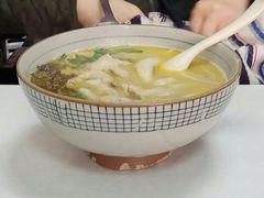 黄鱼面汤头-明呈黄鱼面馆(斜土路店)