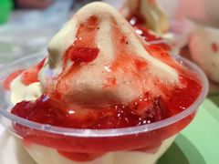 草莓圣代-德克士(海秀东店)