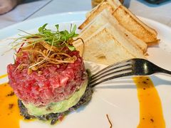 牛肉塔塔配牛油果黑橄榄酱-Solo(衡山路店)