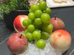 -鞍山大白鲨美食酒店