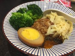 -胡须张鲁肉饭(美食文化馆店)