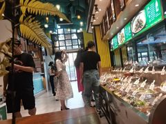 -黄泥岗·地道湖北菜(奥特莱斯店)