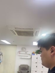 -米娜护肤造型