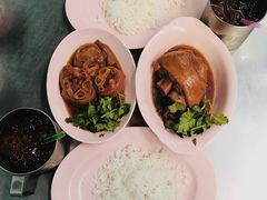 -Kha Mu Charoensang(Silom)