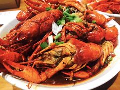 -琥珀老六龙虾(四里河店)