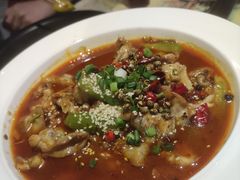 沸腾糊辣牛蛙-红钳侠小龙虾·烧烤(中赢康康谷店)