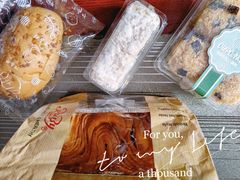 -红宝石·鲜奶小方·海派西点房(南丹店)