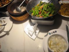 -小菜园新徽菜(镇江丹阳吾悦店)