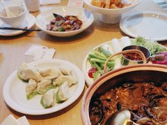 -关东小磨东北菜(上海长风大悦城店)