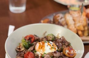 Snowflake Beef and Soft-Boiled Egg Donburi