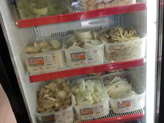 -运气牛自助酱大骨火锅(南京东路店)