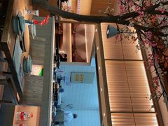 -蜜桃餐厅·伴山(湖滨商业街店)