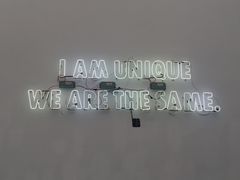 -UNI UNI(环亚凯瑟琳店)