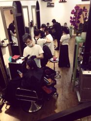 点击看大图 工作 中…-3AM HAIR SALON烫发染发接发