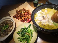 -九锅一堂酸菜鱼(学府凯德店)