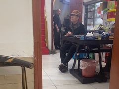 -清真磊磊烧烤老店(饮虎池街34号店)