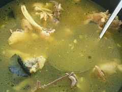 石耳炖土鸡-自游人·美食一楼·地道徽菜(三十年名店)