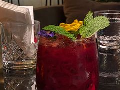 莓莓莓酒饮-wann lounge 低温慢煮牛排·清吧