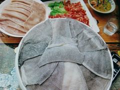 -重庆川渝肥妹火锅