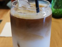 -ZING COFFEE 镜咖啡