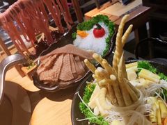 鲜毛肚-湊湊火锅·茶憩(杭州湖滨银泰in77店)