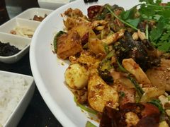-拿渡·水煮鱼麻辣香锅(王府井奥莱·香江小镇店)