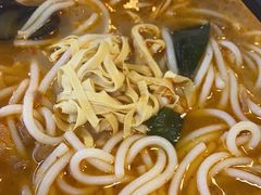 -灵芝妹子海鲜米线(香炉礁山姆店)