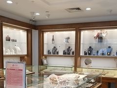 -品真阁华夏典当行(四通桥店)