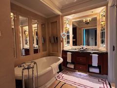 -广州富力丽思卡尔顿酒店