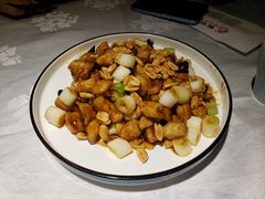 宫爆鸡丁-雲蜀龙阁·金牌水煮鱼(方庄店)