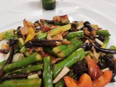 鲜芦笋鸡松菌炒兰-朱仔记食府(江南大道店)