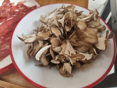 -毛辣果·贵州红酸汤牛肉火锅(西单店)