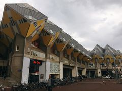 -立体方块屋