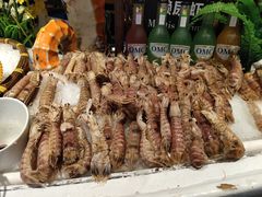 -领鲜活海鲜榴莲自助火锅(东门店)