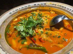 -魏铭鱼头捞饭(晋阳路店)