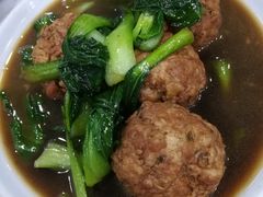 红烧狮子头-扬州小吃(延安西路店)