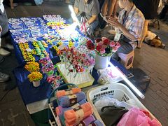 -周日夜市